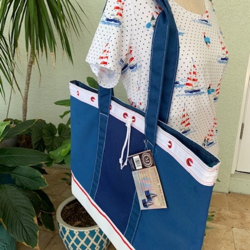Rafaella boat top & Mercury Beach Boat Tote